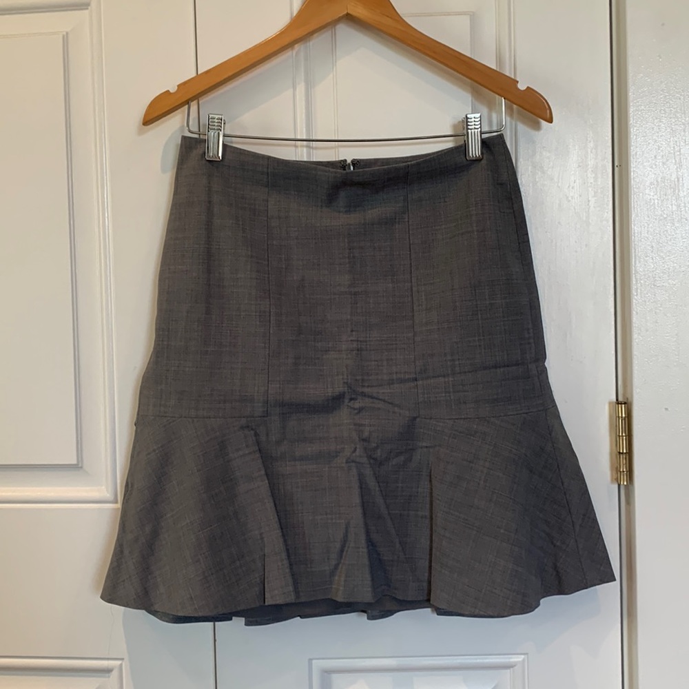 Ann Taylor gray skirt